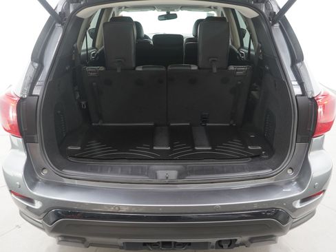 Used 2020 Nissan Pathfinder SL image 17