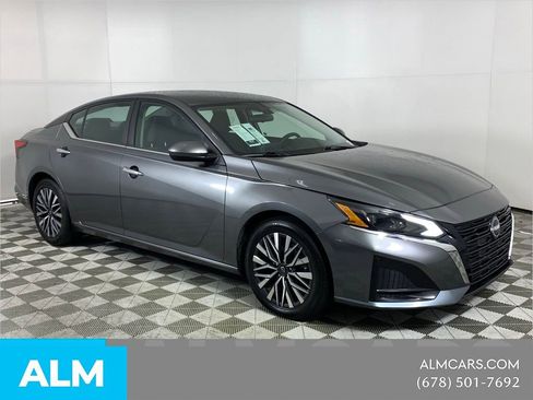 Used 2023 Nissan Altima 2.5 SV image 15
