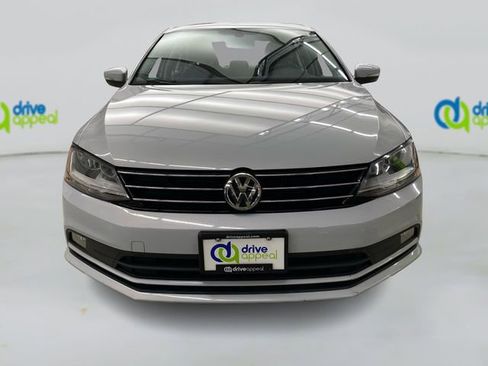Used 2017 Volkswagen Jetta SEL FWD image 15