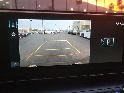 Used 2026 Hyundai Kona SE FWD image 25