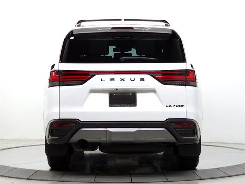 Certified 2025 Lexus LX 700h Overtrail image 7