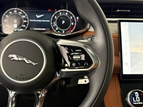 New 2026 Jaguar F-PACE R-Dynamic S AWD/4WD image 40