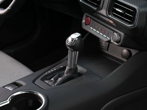 Used 2025 Ford Mustang Coupe RWD image 40
