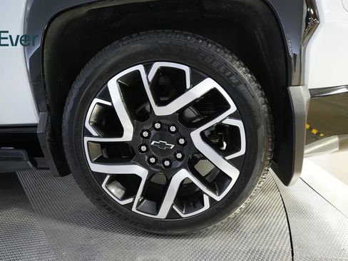 Used 2024 Chevrolet Silverado EV RST w/ LPO, Utility Wall Package AWD/4WD image 16