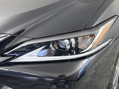 Used 2022 Lexus ES 350 w/ Premium Package FWD image 12