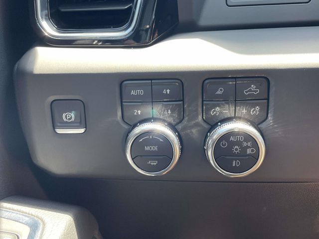 Certified 2026 GMC Sierra 1500 Denali AWD/4WD image 26