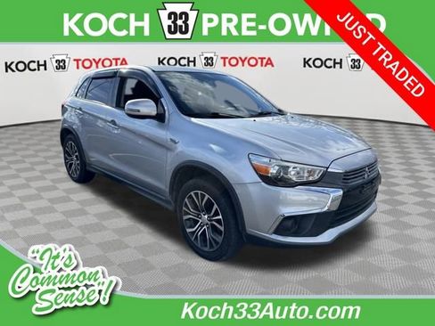 Used 2017 Mitsubishi Outlander Sport ES image 1