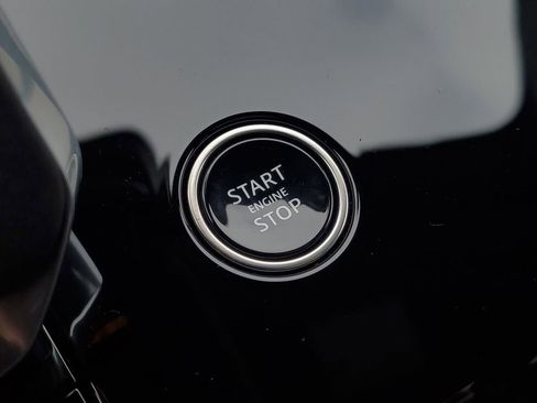 New 2026 Land Rover Range Rover Sport SE image 19