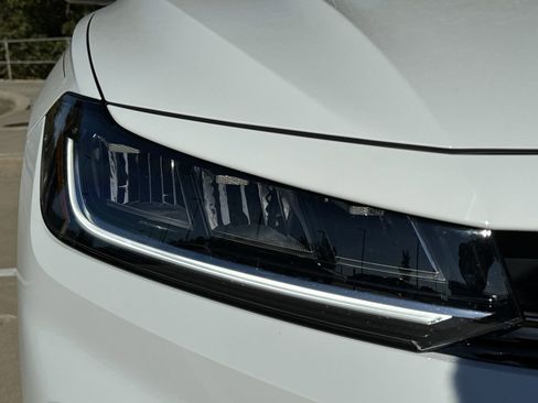 Used 2026 Volkswagen Jetta Sport FWD image 5
