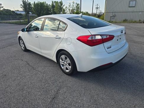 Used 2016 Kia Forte LX FWD image 5