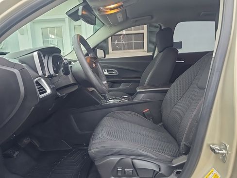 Used 2015 Chevrolet Equinox LS image 13