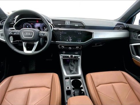 Certified 2025 Audi Q3 2.0T Premium Plus w/ Premium Plus Package image 15