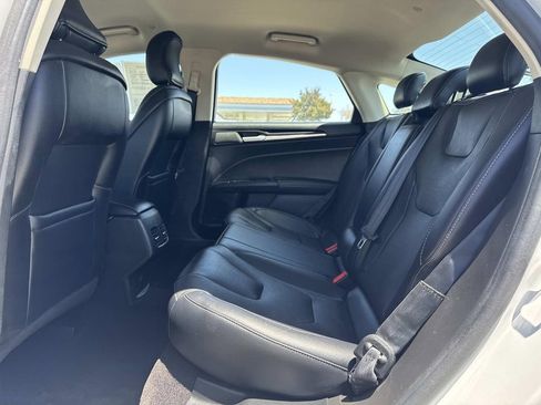 Used 2019 Ford Fusion Energi Titanium FWD image 25