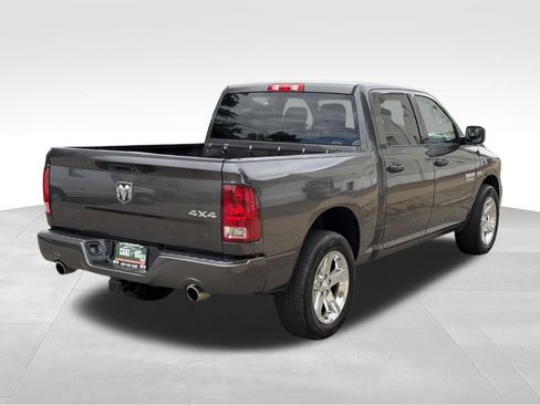Used 2018 RAM 1500 Express w/ Express Value Package AWD/4WD image 5
