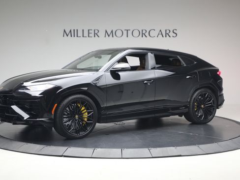 Used 2025 Lamborghini Urus SE AWD/4WD image 1