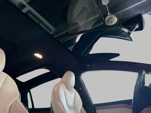 Used 2020 Tesla Model X Long Range image 20