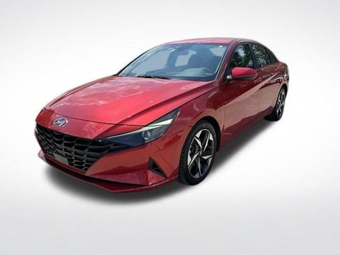 Used 2023 Hyundai Elantra SEL w/ Convenience Package FWD image 12