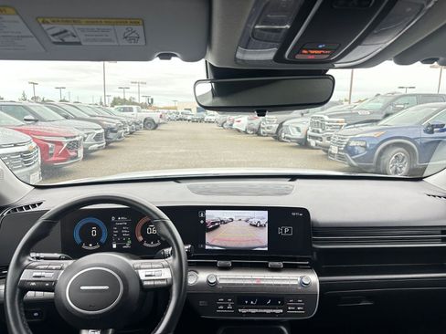 Used 2025 Hyundai Kona SEL image 33
