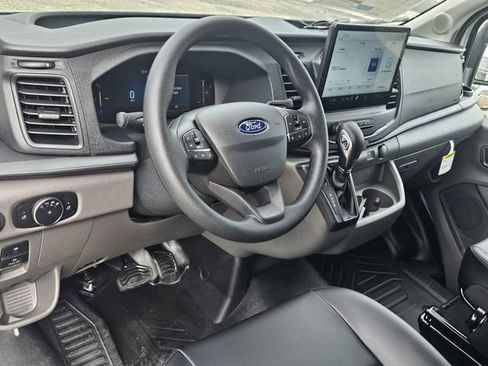 New 2026 Ford Transit 250 148 Medium Roof w/ Load Area Protection Package RWD image 32