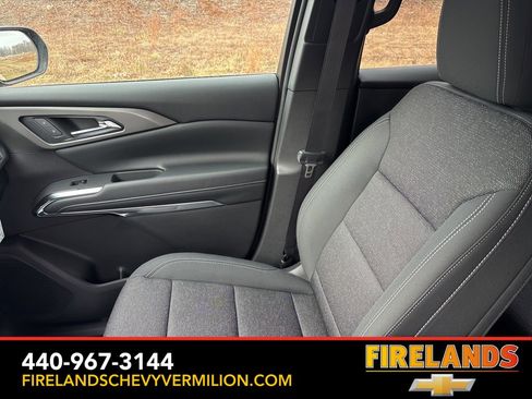 New 2026 Chevrolet Traverse LT w/ Driver Confidence Package image 13