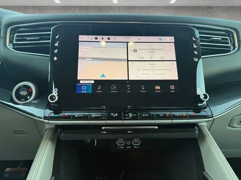 Used 2022 Jeep Wagoneer Series I image 3