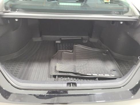 Certified 2020 Toyota Camry SE FWD image 32