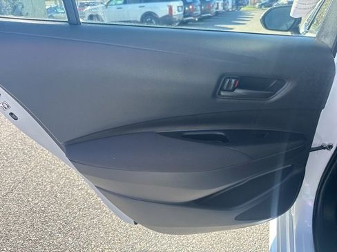 Used 2023 Toyota Corolla LE image 48