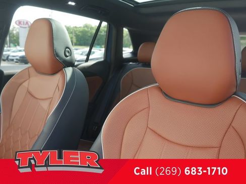Used 2025 Volkswagen Tiguan SEL R-Line AWD/4WD image 36