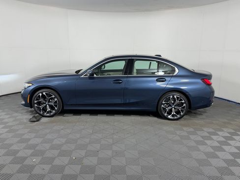 Used 2026 BMW 330i Sedan w/ Premium Package RWD image 2