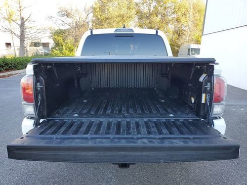 Used 2020 Toyota Tacoma TRD Sport image 10