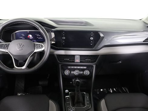 Used 2022 Volkswagen Taos SEL image 37