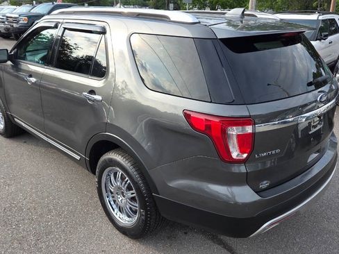 Used 2017 Ford Explorer Limited AWD/4WD image 10