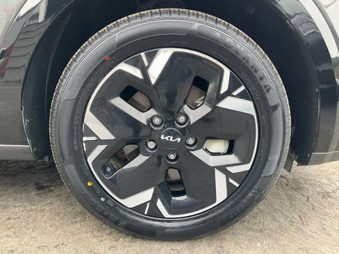 Used 2023 Kia Niro Wind FWD image 69