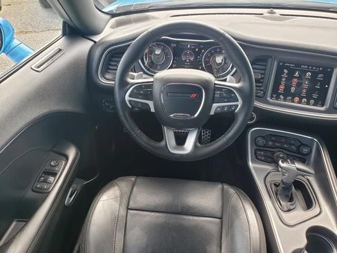 Used 2015 Dodge Challenger SXT Plus w/ Technology Group RWD image 16