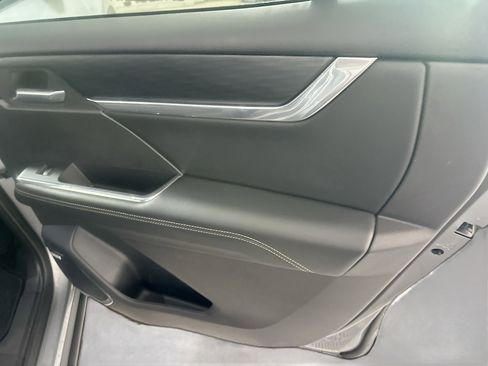 Used 2025 GMC Acadia Elevation image 30