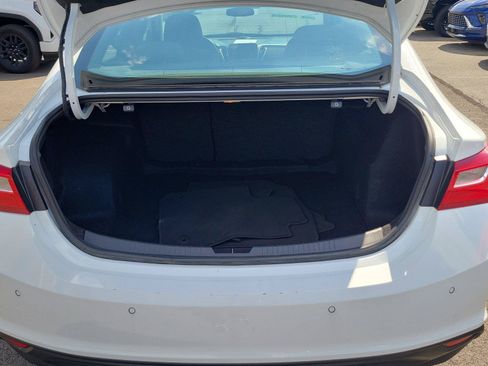 Used 2024 Chevrolet Malibu LT FWD image 8
