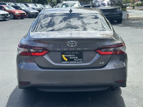 Used 2023 Toyota Camry LE FWD image 10