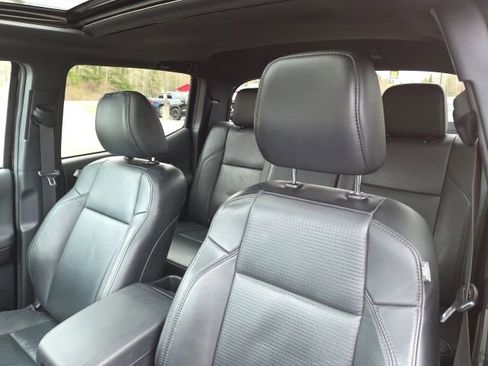 Used 2018 Toyota Tacoma TRD Sport image 22