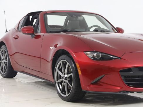 Used 2019 MAZDA MX-5 Miata RF Grand Touring RWD image 48