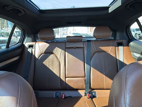 Used 2024 Alfa Romeo Stelvio Ti image 35