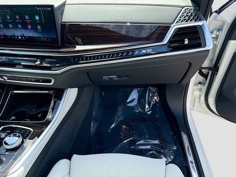 New 2026 BMW X5 sDrive40i w/ Executive Package RWD image 18