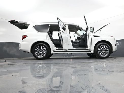 Used 2024 Nissan Armada SL w/ Captain's Chairs Package RWD image 52