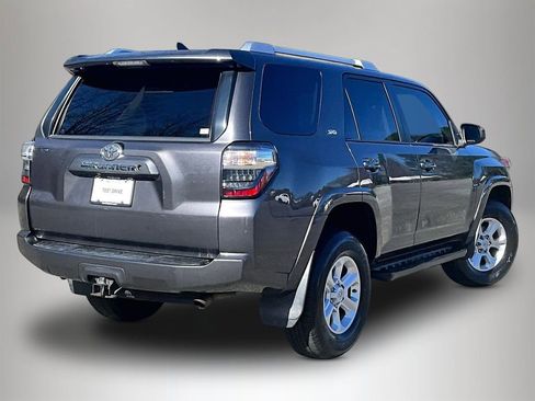 Used 2018 Toyota 4Runner SR5 image 6