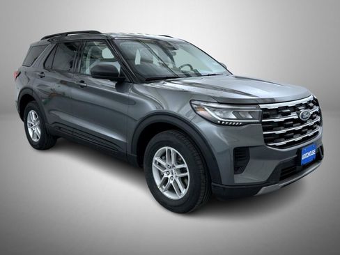 New 2026 Ford Explorer Active AWD/4WD image 3