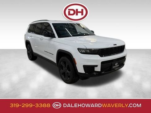 Used 2022 Jeep Grand Cherokee L Laredo AWD/4WD image 1