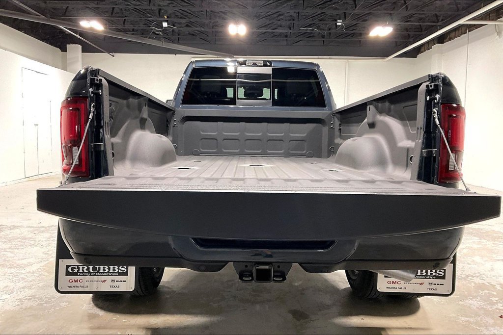 New 2026 RAM 3500 Laramie w/ Night Edition AWD/4WD image 33