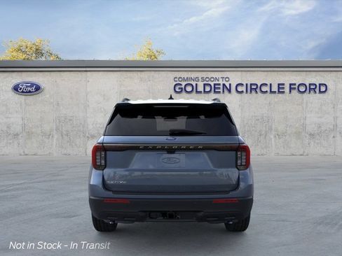 New 2026 Ford Explorer Active RWD image 8