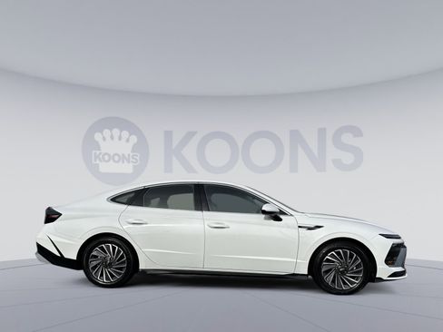 Certified 2025 Hyundai Sonata SEL image 4