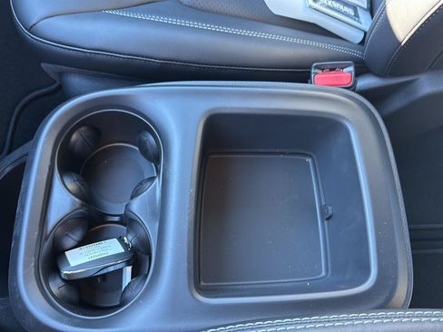 New 2026 Chrysler Pacifica Select w/ S Appearance Package FWD image 25