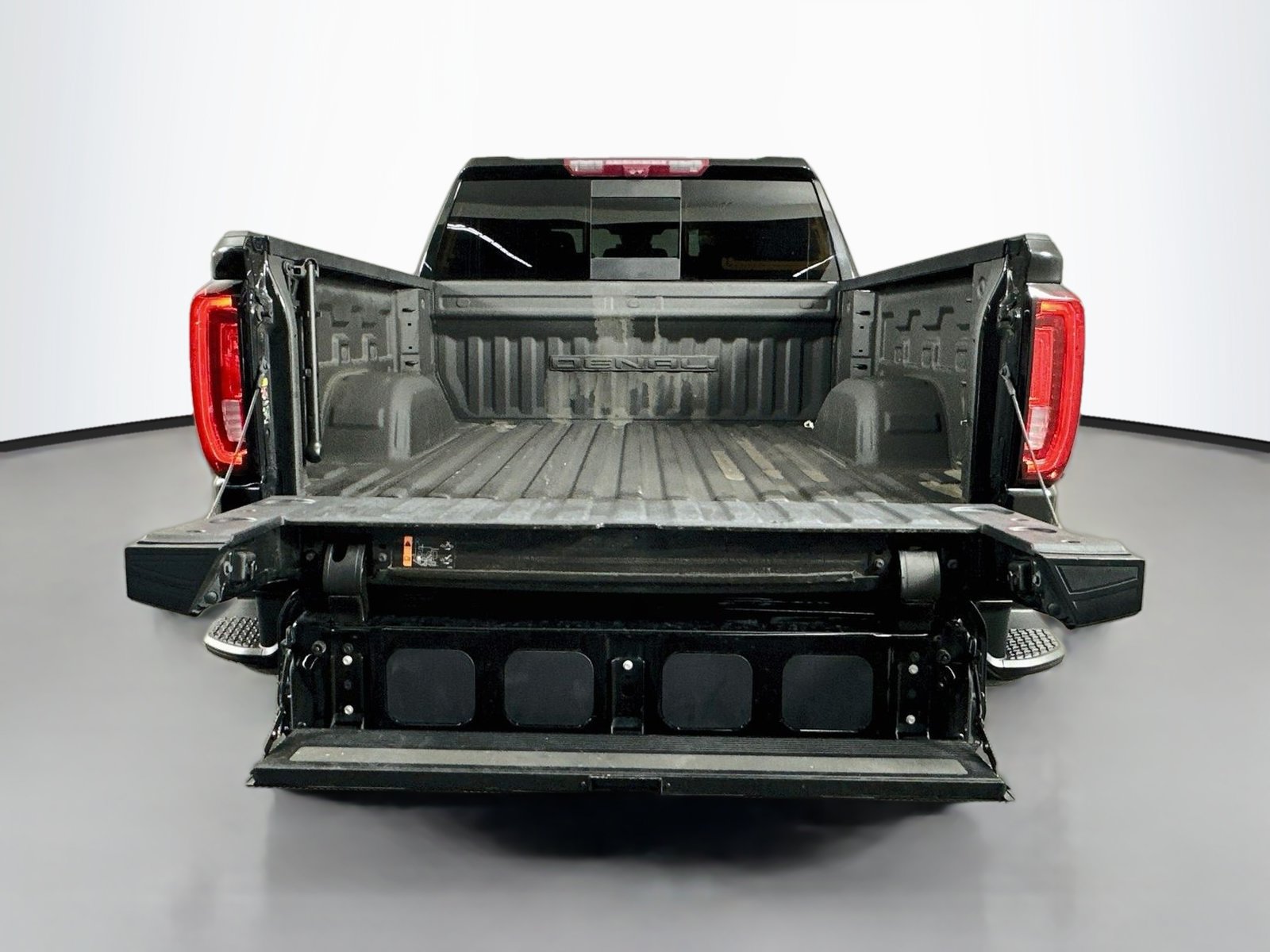 Used 2023 GMC Sierra 1500 Denali w/ Denali Reserve Package AWD/4WD image 29